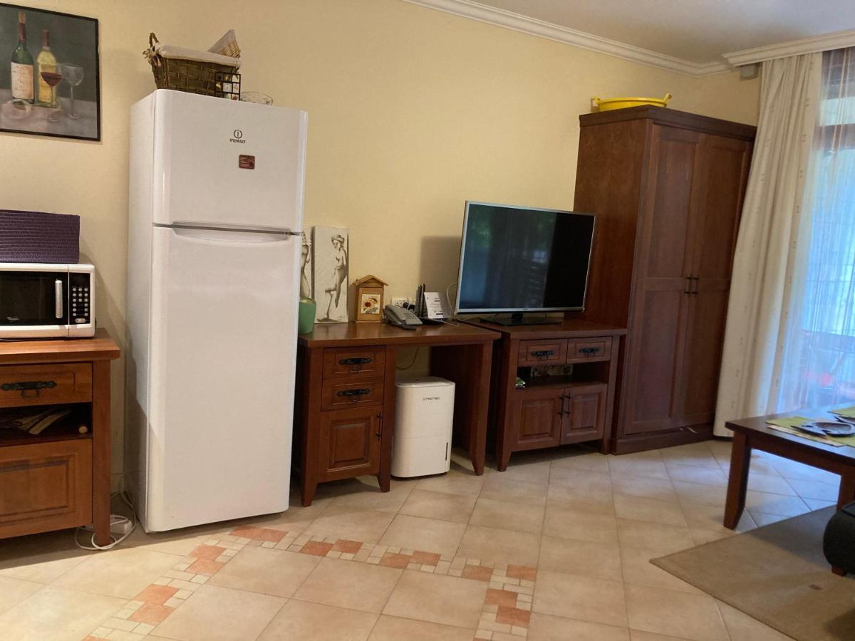 Lovely Apartment Santa Marina Sosopol Exterior foto